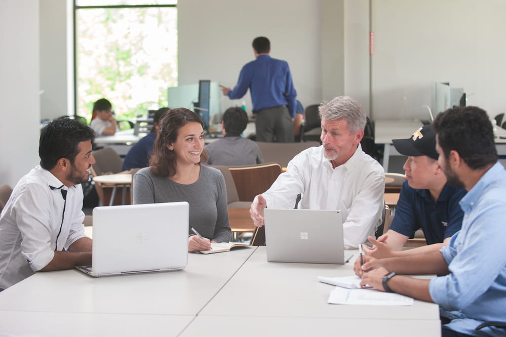 Faculty mentoring graduate students